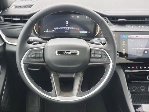 New 2026 Jeep Grand Cherokee L Limited image 28