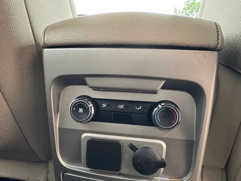 Used 2010 Ford Flex SE FWD image 32