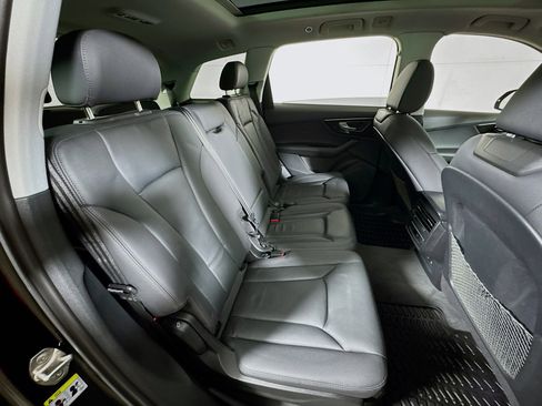 Used 2022 Audi Q7 3.0T Premium w/ Convenience Package image 27