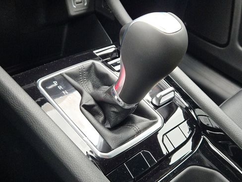 New 2026 Jeep Compass Latitude image 24