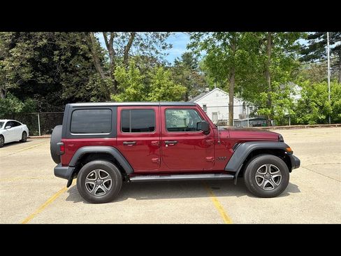 Used 2022 Jeep Wrangler Unlimited Sport w/ Cold Weather Group AWD/4WD image 6