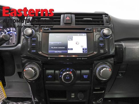 Used 2018 Toyota 4Runner TRD Off-Road Premium image 12