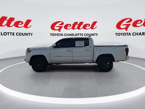 Certified 2022 Toyota Tacoma TRD Off-Road image 5