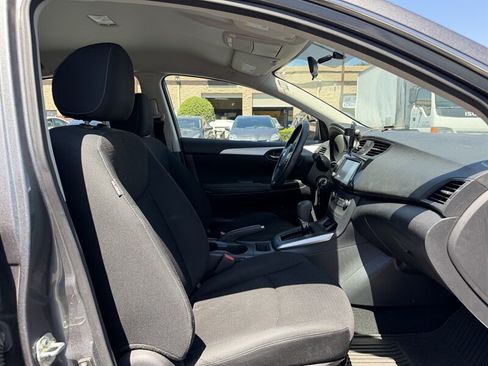 Used 2019 Nissan Sentra S w/ Appearance Package FWD image 11