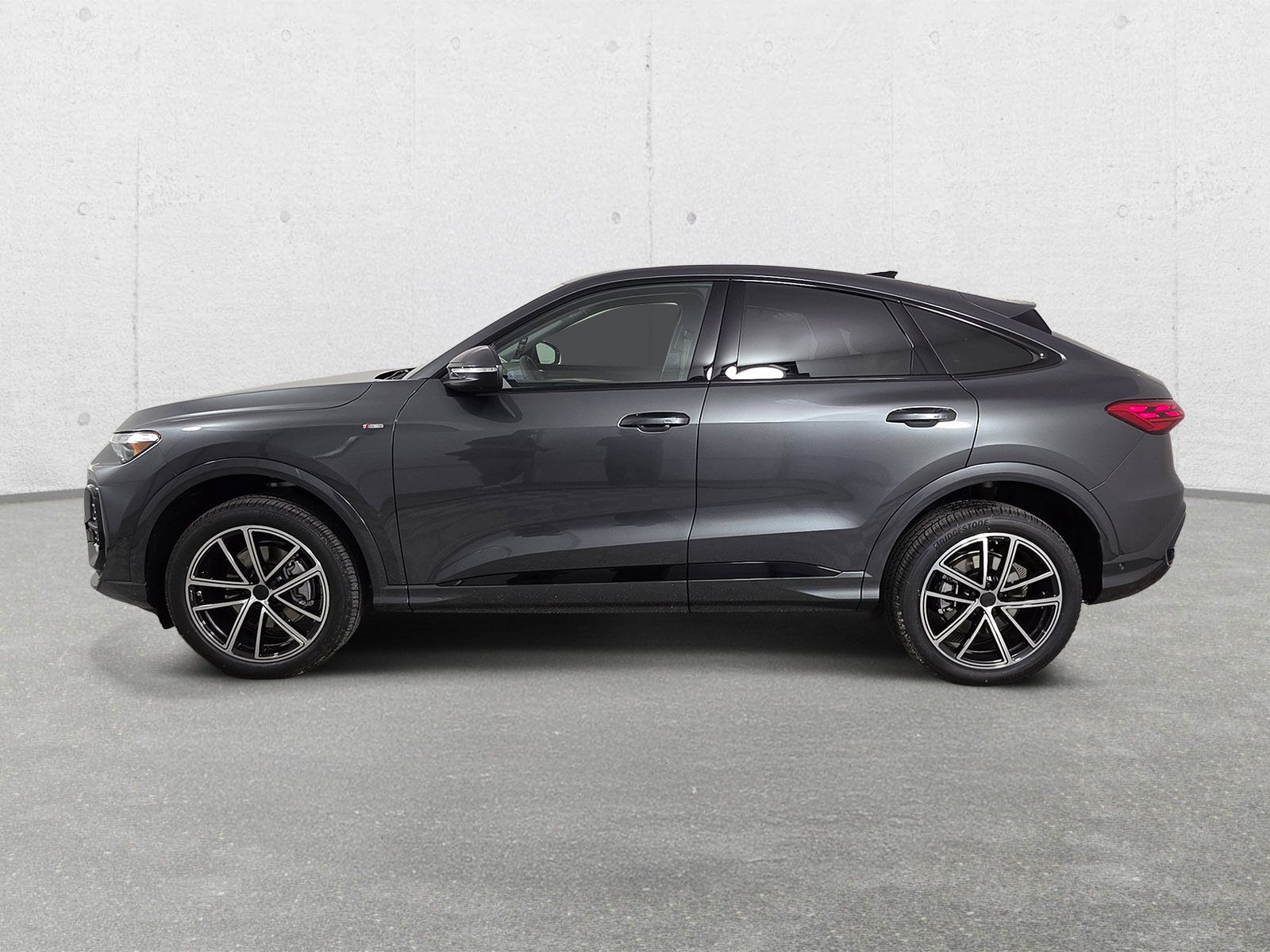 New 2026 Audi Q5 Premium Plus AWD/4WD image 4