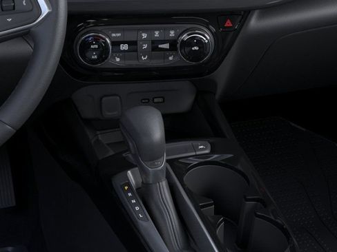 Used 2025 Chevrolet Trax ACTIV w/ Sunroof Package FWD image 24