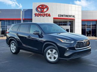 Certified 2021 Toyota Highlander LE video 2