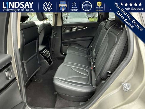 Used 2023 Lincoln Nautilus Reserve w/ Equipment Group 201A image 15