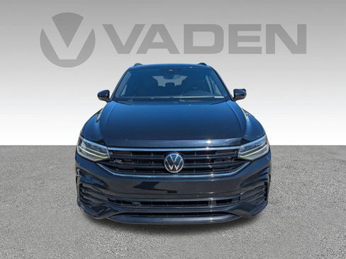 Used 2023 Volkswagen Tiguan SE R-Line FWD image 31