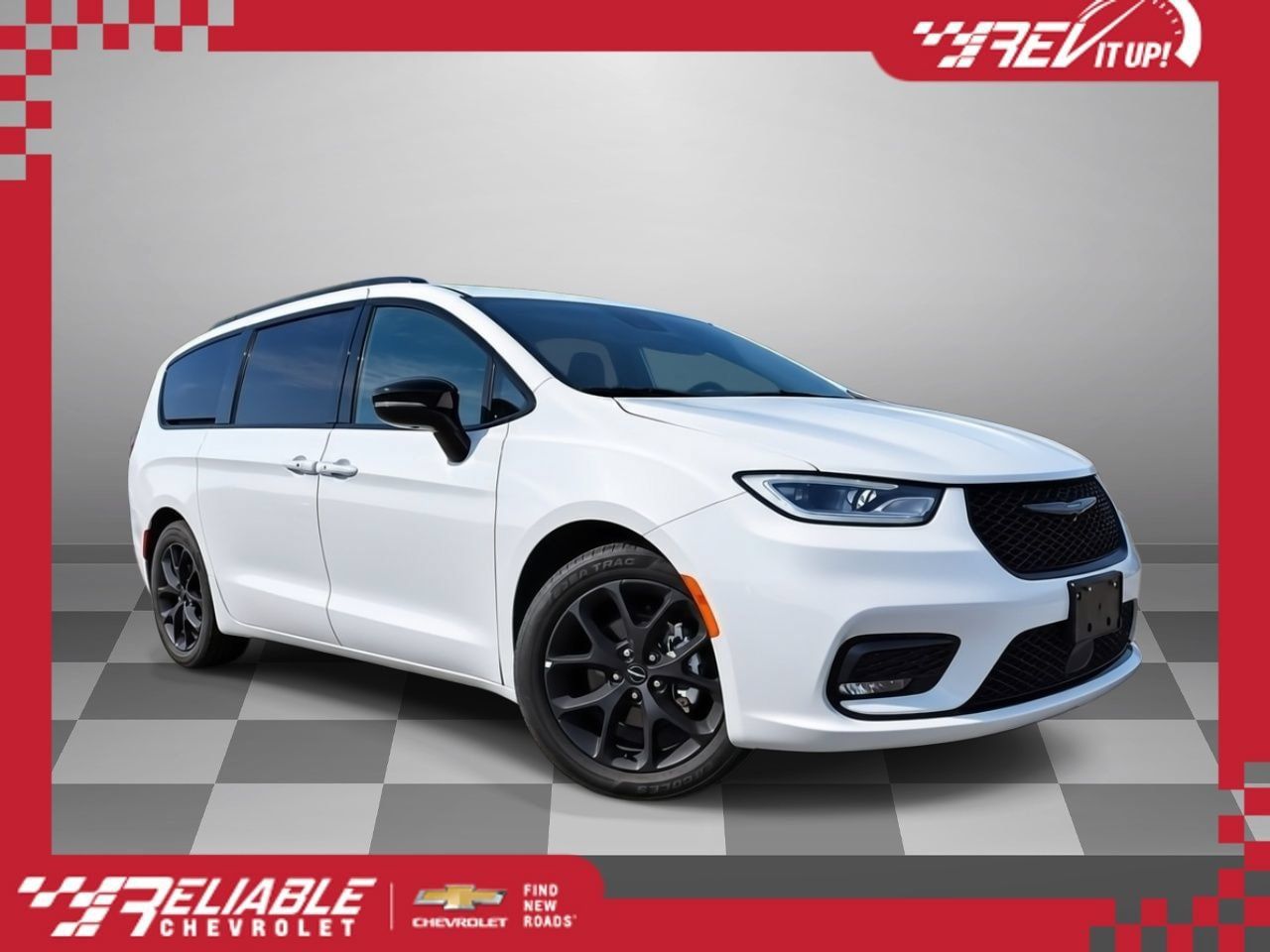 Used 2025 Chrysler Pacifica Limited FWD image 1