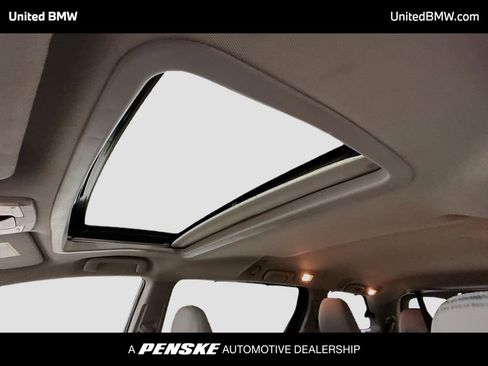 Used 2020 Toyota Sienna XLE image 12