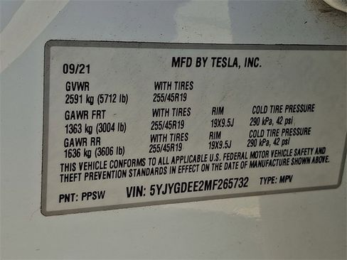 Used 2021 Tesla Model Y Long Range image 27