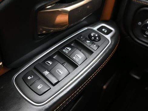 Used 2021 RAM 3500 Limited AWD/4WD image 46