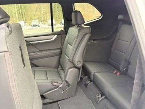 New 2026 GMC Acadia Elevation w/ Elevation Premium Package AWD/4WD image 61