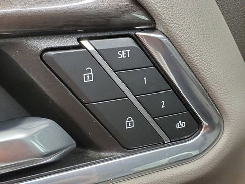 Used 2024 Chevrolet Silverado 2500 LTZ w/ LTZ Premium Package image 29