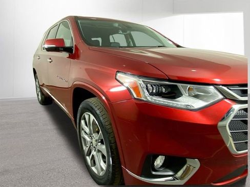 Used 2020 Chevrolet Traverse Premier image 30