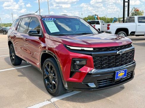 Used 2024 Chevrolet Traverse RS FWD image 7
