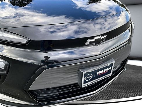 Used 2023 Chevrolet Bolt EUV LT w/ Convenience Package FWD image 31