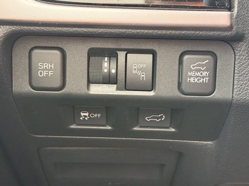 Used 2018 Subaru Forester 2.5i Touring AWD/4WD image 30