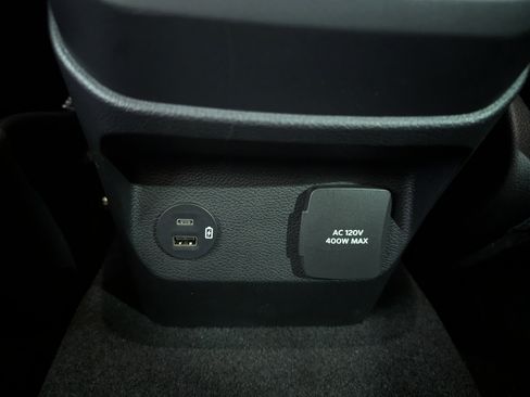 Used 2024 Ford Ranger XLT image 14