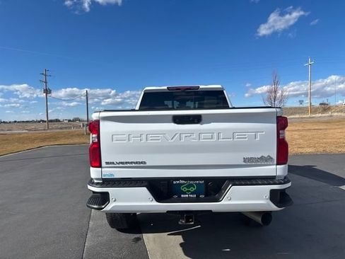 Certified 2024 Chevrolet Silverado 3500 High Country w/ Technology Package AWD/4WD image 4