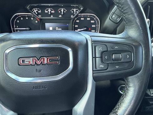 Used 2022 GMC Sierra 1500 SLT w/ SLT Premium Plus Package AWD/4WD image 17