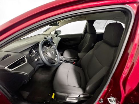 Used 2022 Toyota Corolla LE FWD image 14