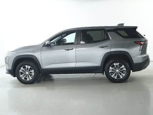 Used 2025 Chevrolet Equinox LT image 36