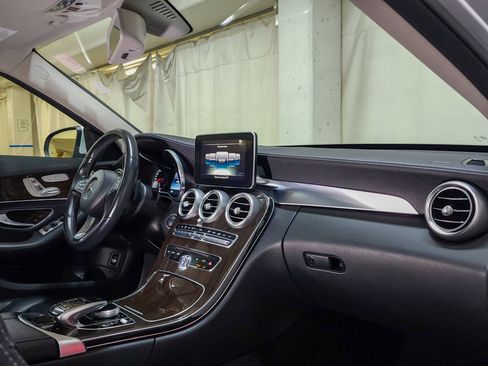 Used 2015 Mercedes-Benz C 300 4MATIC Sedan image 48