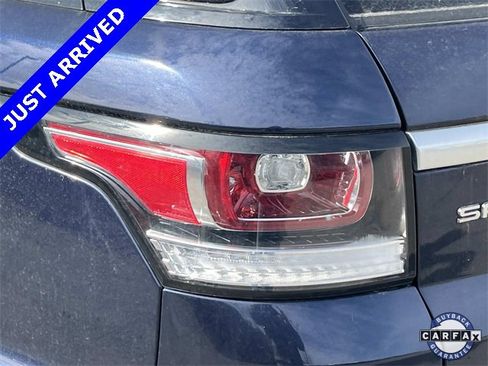 Used 2017 Land Rover Range Rover Sport SE image 9