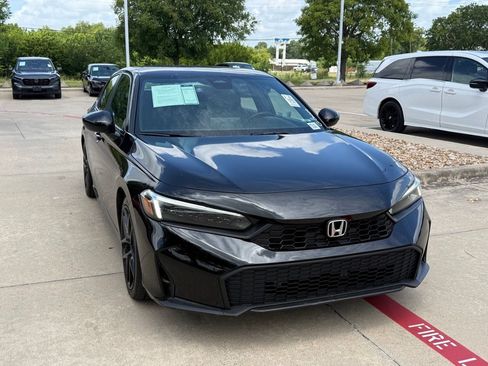 Used 2025 Honda Civic Sport image 7