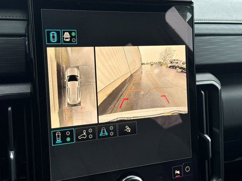 New 2026 GMC Acadia AT4 w/ Super Cruise Package AWD/4WD image 18