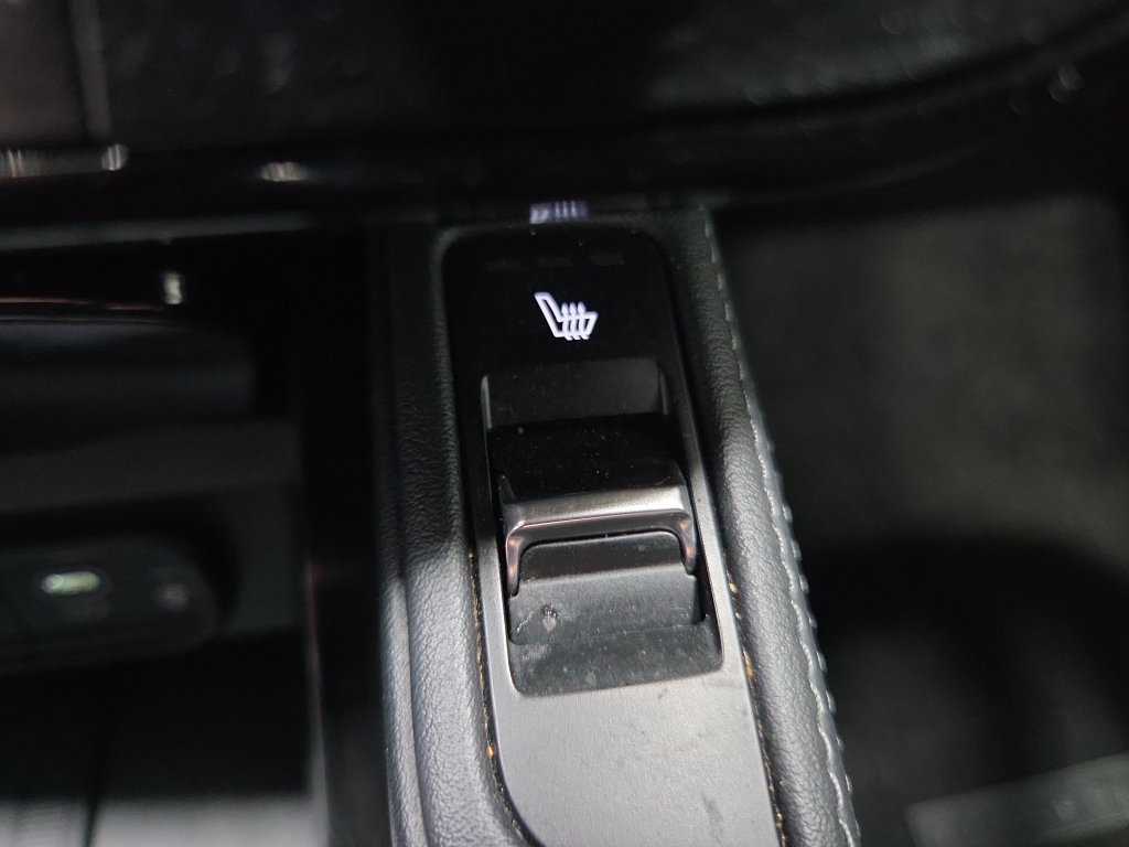 Used 2023 Kia Telluride AWD image 45