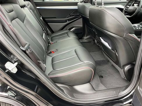 Used 2025 Jeep Wagoneer S Launch Edition image 11