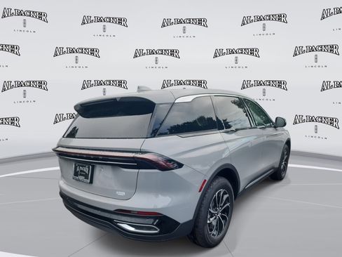 New 2026 Lincoln Nautilus Premier image 5