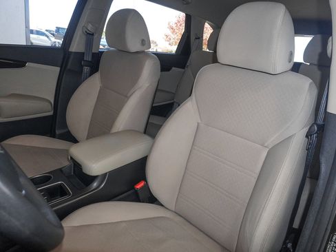 Used 2019 Kia Sorento LX image 23
