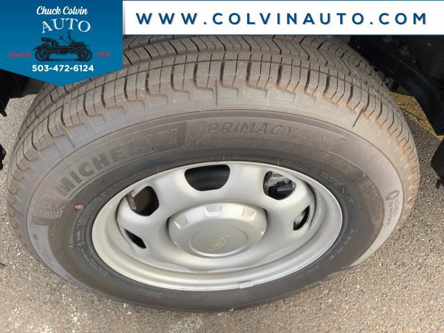 Used 2025 Ford F150 XL RWD image 3