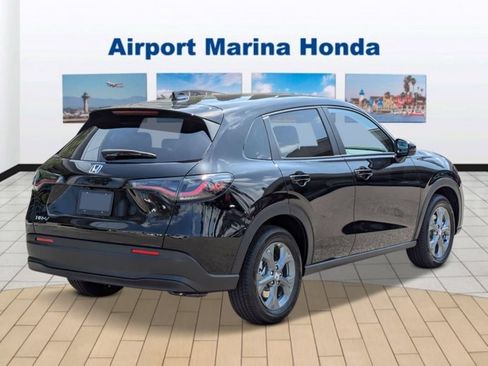 New 2027 Honda HR-V LX image 4
