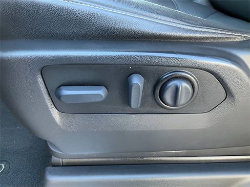 Used 2021 GMC Sierra 1500 SLT image 6