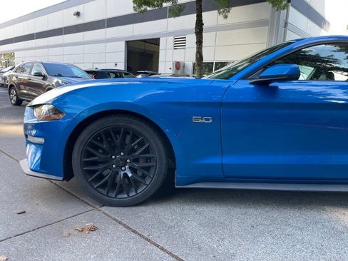 Used 2019 Ford Mustang GT Premium w/ GT Performance Package RWD image 7