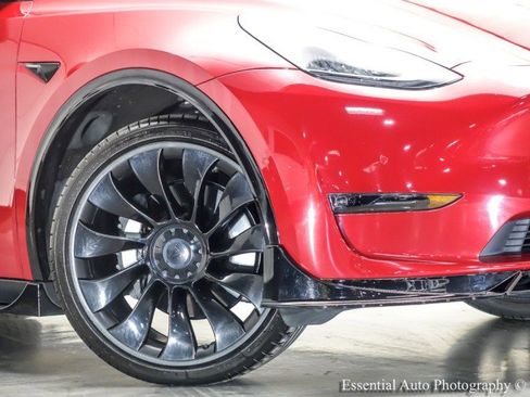 Used 2021 Tesla Model Y Long Range AWD/4WD image 3