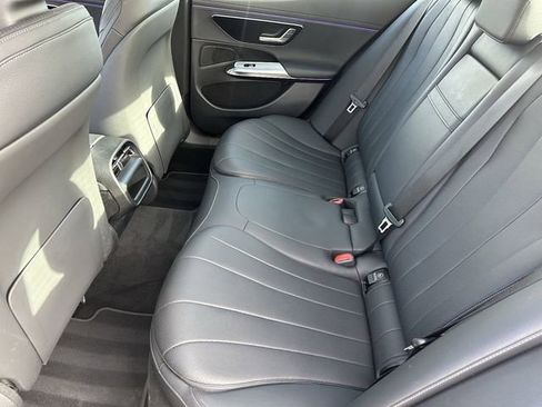 Used 2025 Mercedes-Benz E 350 Sedan w/ Winter Package image 18