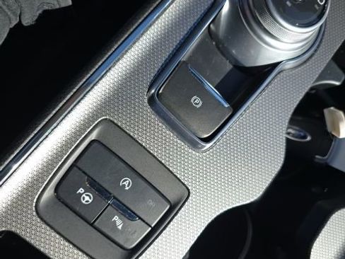 Used 2022 Ford Edge Titanium w/ Equipment Group 301A image 21