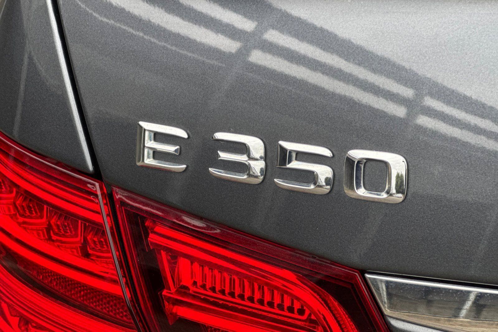 Used 2014 Mercedes-Benz E 350 Sedan image 32