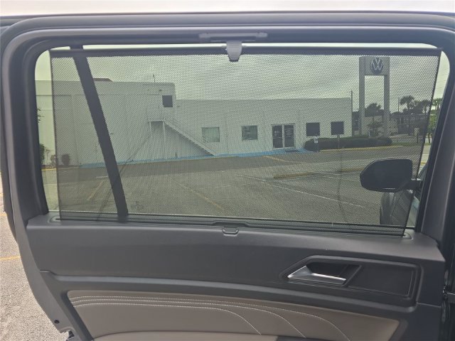 Used 2023 Volkswagen Atlas SE w/ Panoramic Sunroof Package FWD image 10