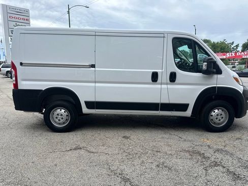 Used 2023 RAM ProMaster 3500 w/ Lane Management Group FWD image 4
