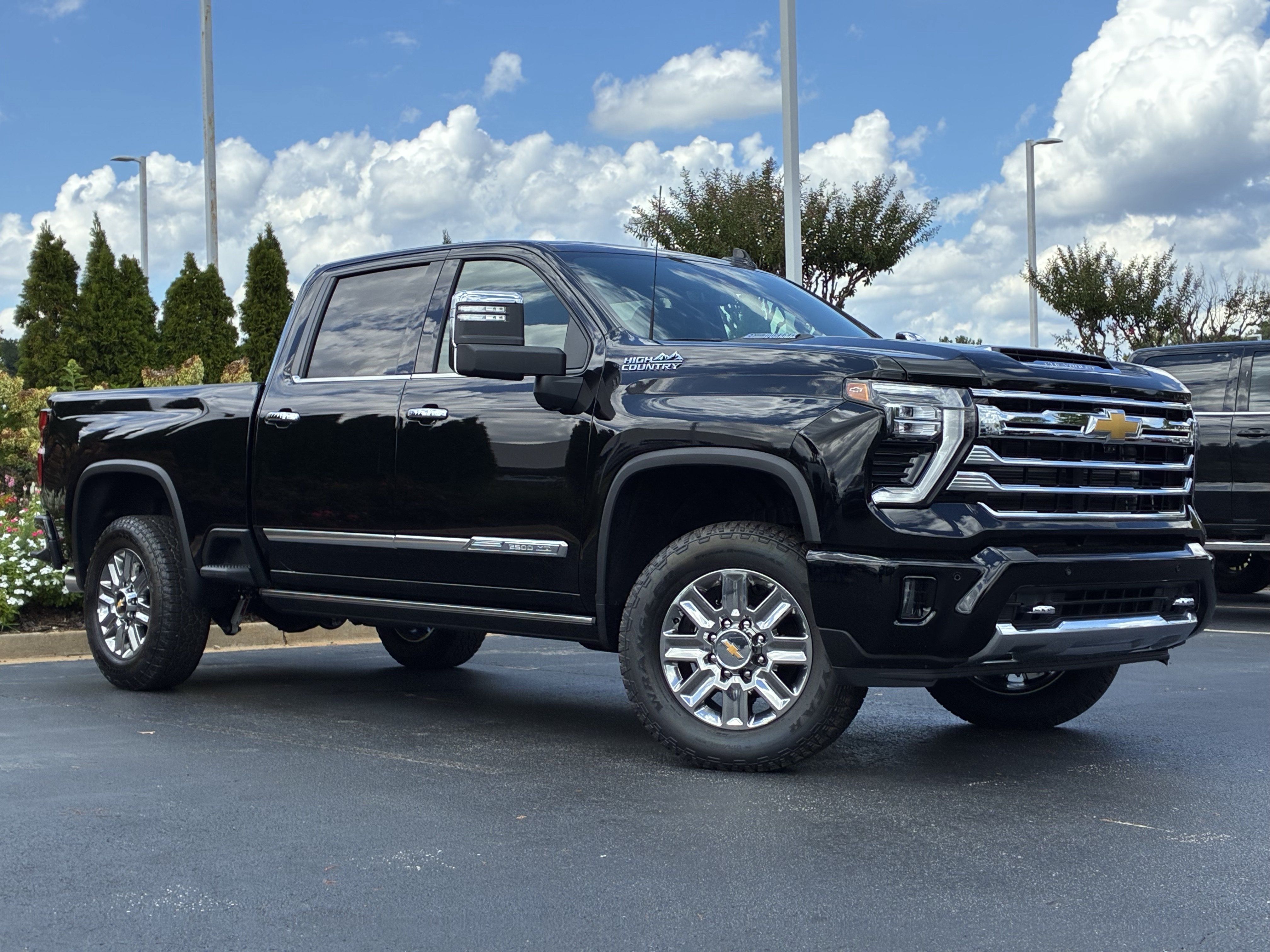 New 2026 Chevrolet Silverado 2500 High Country w/ Technology Package AWD/4WD image 2