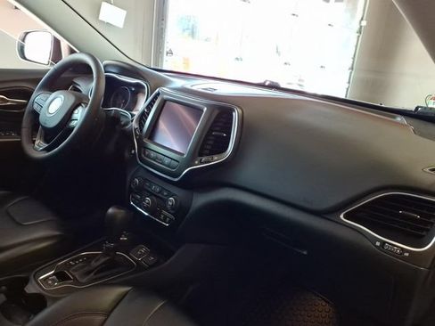 Used 2023 Jeep Cherokee Trailhawk w/ Trailer Tow Group AWD/4WD image 24