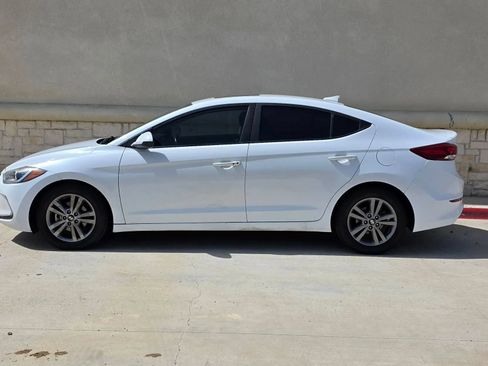 Used 2018 Hyundai Elantra Value Edition FWD image 4