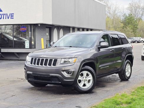 Used 2014 Jeep Grand Cherokee Laredo w/ Quick Order Package 23E AWD/4WD image 2